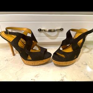 NINE WEST! Black High Hell Sandal Casual Classy Size 11 Good Condition